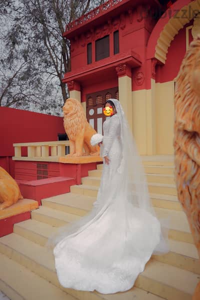 wedding dress