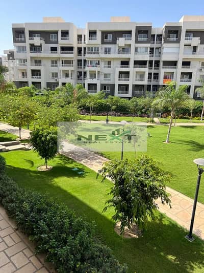 للايجار في مدينتي قانون جديد شقه 165 م في B10 دور تالت اول سكن تشطيب شركه فيو وايد جاردن بحري صريح قريبه جدا من الخدمات خطوات من all season park