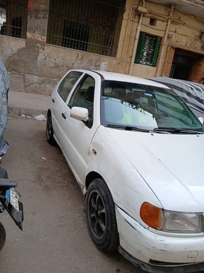 فولكسفاغن بولو 2000