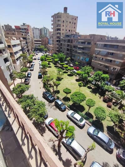 فرصة مميزة لامتلاك شقة راقية في قلب أرض الجولف مصر الجديدة بالقرب من نبيل الوقاد وأسماء فهمي بموقع هادئ وقيمة استثمارية قوية لعشاق الرقي فيو حديقة