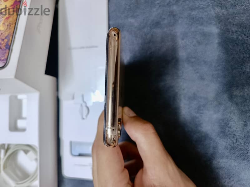 Apple - iPhone XS Max 1