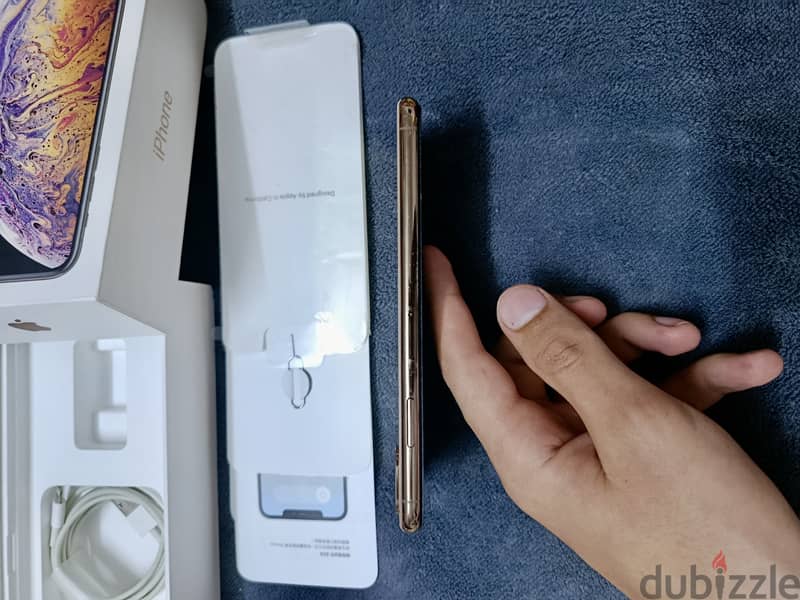 Apple - iPhone XS Max 3