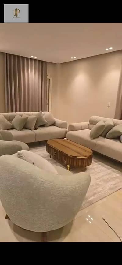 شقه للبيع في البنفسج فيلات على الممشى الجديد قريبه من محور السادات وبنزينة شيل أوت وجهة شيك جدا