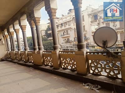 شقة تاريخية للبيع بطراز بلجيكي فاخر في قلب ميدان روكسي مصر الجديدة مساحة استثنائية وموقع راقٍ لعشاق الفخامة والأصالة وقيمة استثمارية لا تتكرر