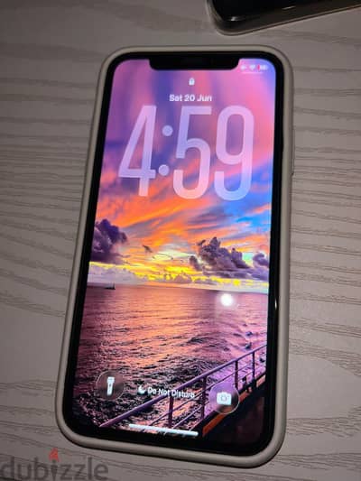 Apple - iPhone 11