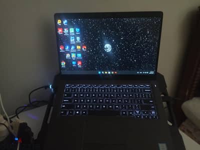 Dell Latitude 5300 - Core i5 8th Gen - 8GB RAM - 256GB SSD