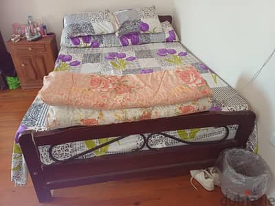 دولاب جرار و٢سرير وكمود