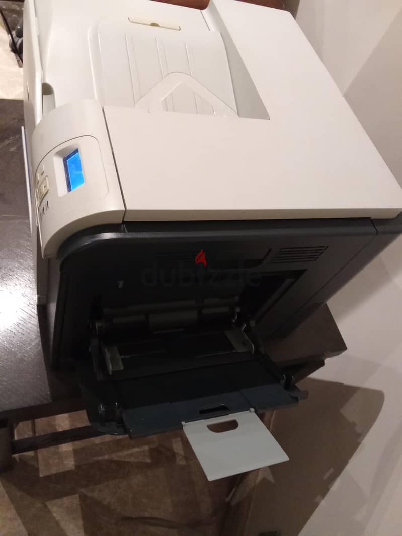 HP laserjet printer CP3525x 2