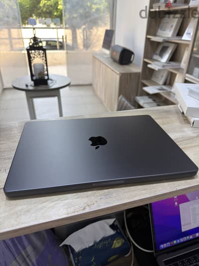 MacBook Pro 14” M4 512GB 16GB RAM