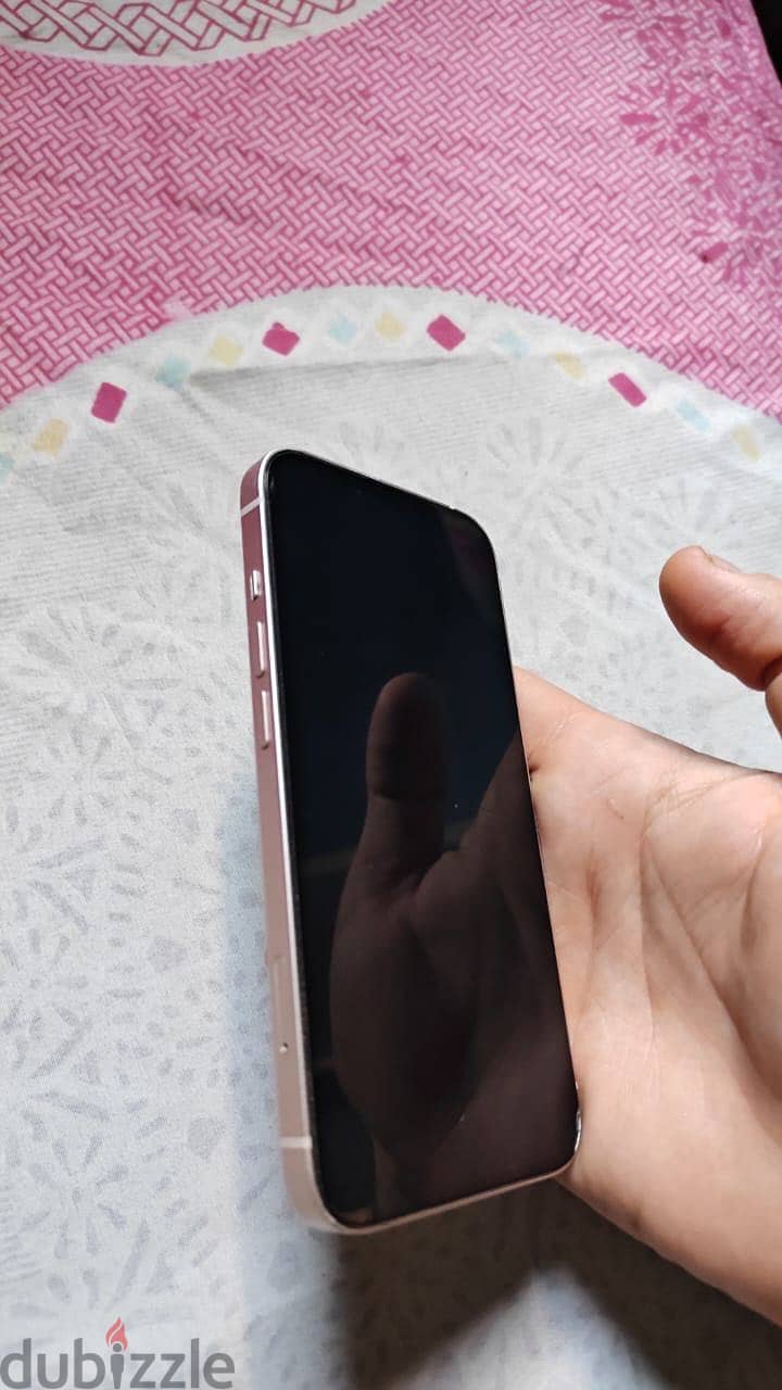 آبل - آيفون 13 6
