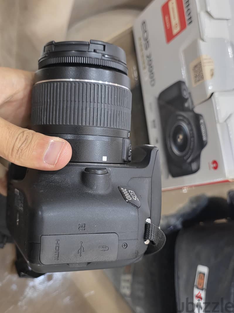 canon 2000D 2