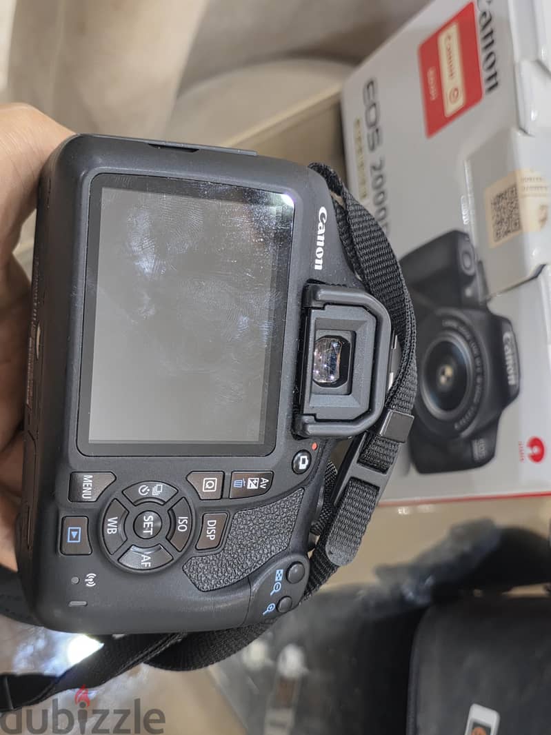 canon 2000D 3