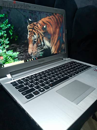 Laptop Core i7 6th Generation Ram 8 hard 1TB amd 4G