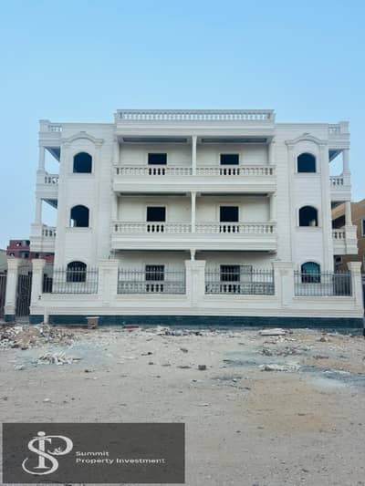 Apartment for sale in the Greek neighborhood near 81 fourth floor area 170 meters Al Ashar from Ramadan