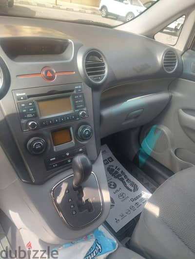 Kia Carens 2011