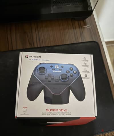 GameSir Super Nova Wireless 1000Hz Controller with Charging Deck