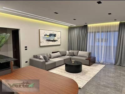 شقة فندقية فاخرة للإيجار في بريفادو | 131م | 3 غرف | فيو مباشر على البحيرات