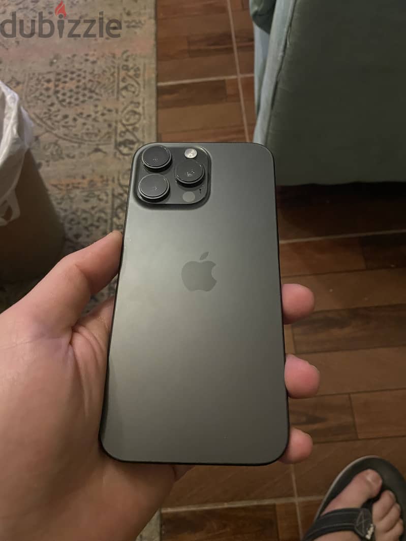 Apple - iPhone 16 Pro Max 1