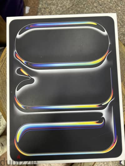 iPad Pro 13 in M5 WiFi Cellular 256G Black جديد لم يستعمل