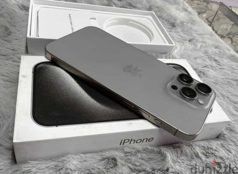 Apple - iPhone 15 Pro Max 3
