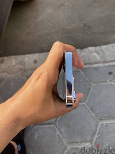 آبل - آيفون 14 برو