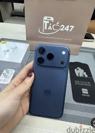 آبل - آيفون 17 برو ماكس