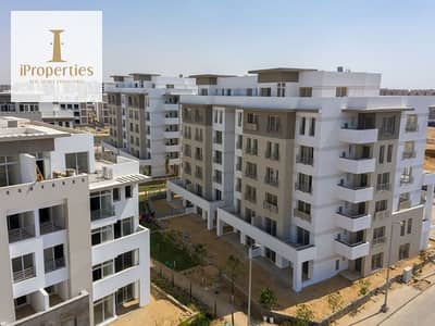 Delivered Apartment for sale Bahry & Landscape View & semi-finished  in Hyde Park New Cairo – Garden Residence