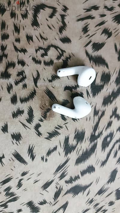 redmi buds 8 active for sale used for 2 days with 3 month Spotify free