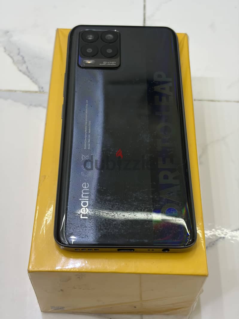Realme 8 Pro 4