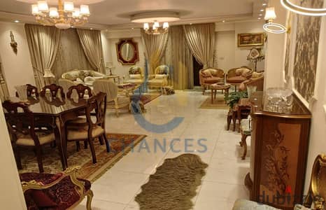 شقة للبيع في كمبوند البارون سيتي على دائري المعادي- فيو مفتوح على جاردن