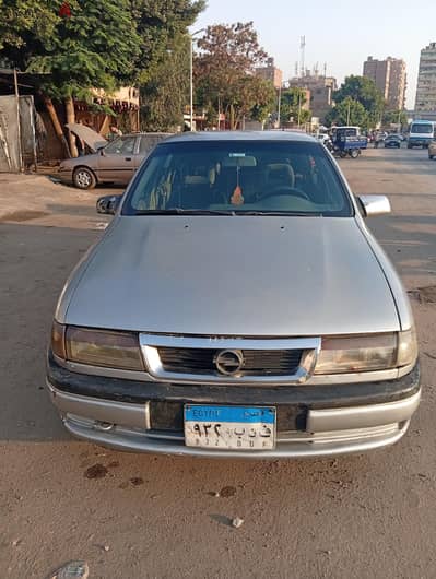 أوبل فيكترا 1995