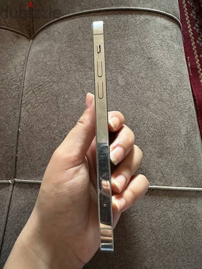 آبل - آيفون 12 برو