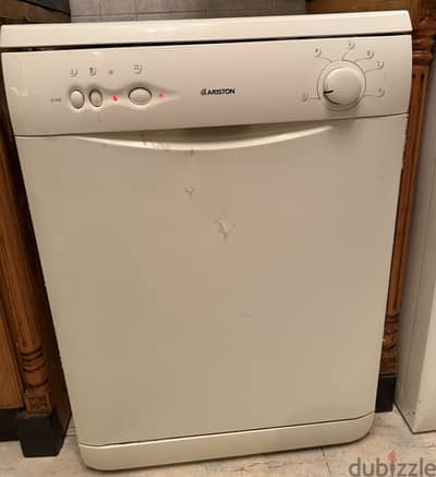 Original Italian Ariston Dishwasher in Excellent Condition