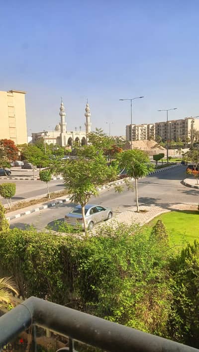 شقة 119م للبيع بالرحاب 2 المرحلة السابعة 3 غرف 3 حمام ماستر فيو جاردن ومسجد شامل الفرش والأجهزة والتكييفات بالكامل