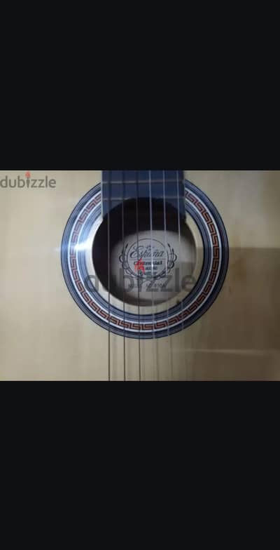 جيتار اسبانى