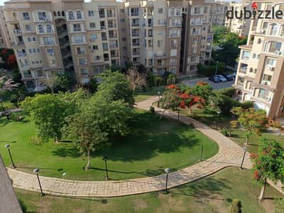 For sale in my city B2 apartment 102 meters next to Al-Baraka Mall and the mosque directly