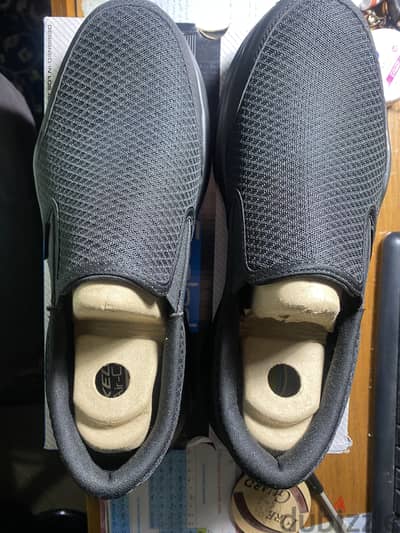Skechers