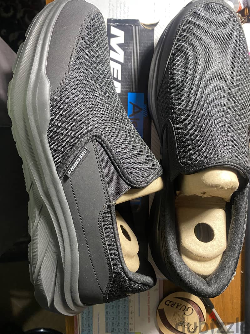 Skechers 1