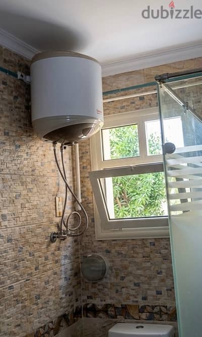 سخان أوليمبيك إلكتريك 50 لتر بحالة ممتازة Olympic Electric WaterHeater
