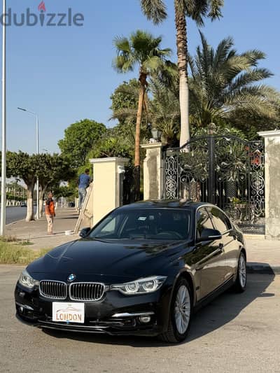 بي ام دبليو 320i 2018