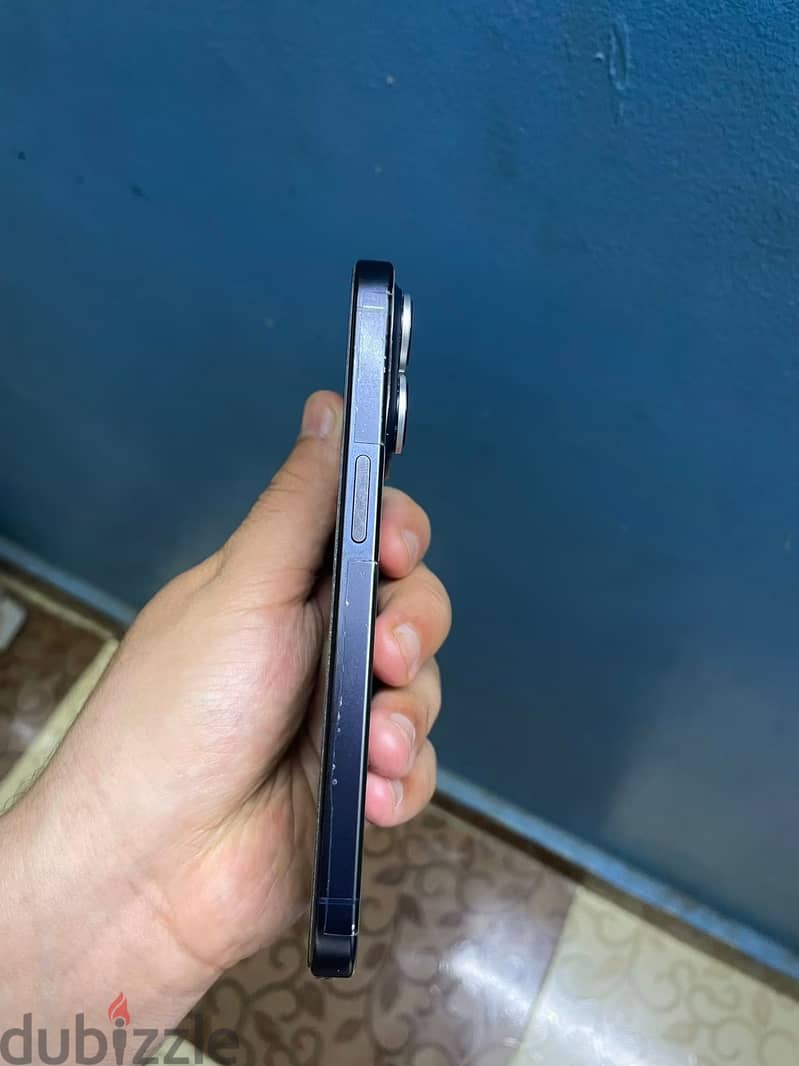 iPhone 15 pro 3