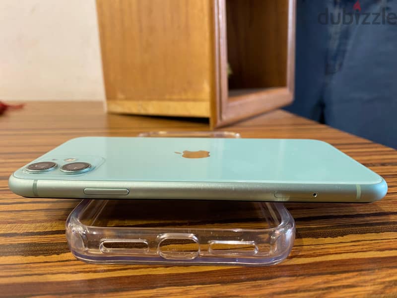 Apple - iPhone 11 4