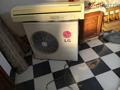 تكييف LG ثلاثة حصان بارد ساخن شغال كويس جدا  للتواصل 01202323609