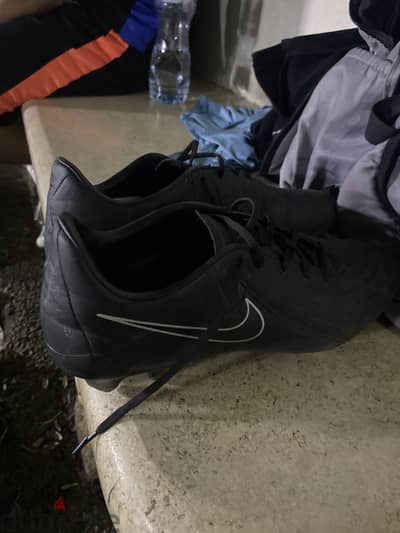 Original Nike shoes phantom academy version like new size 44