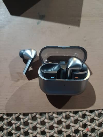 Samsung galaxy Buds 3 bro