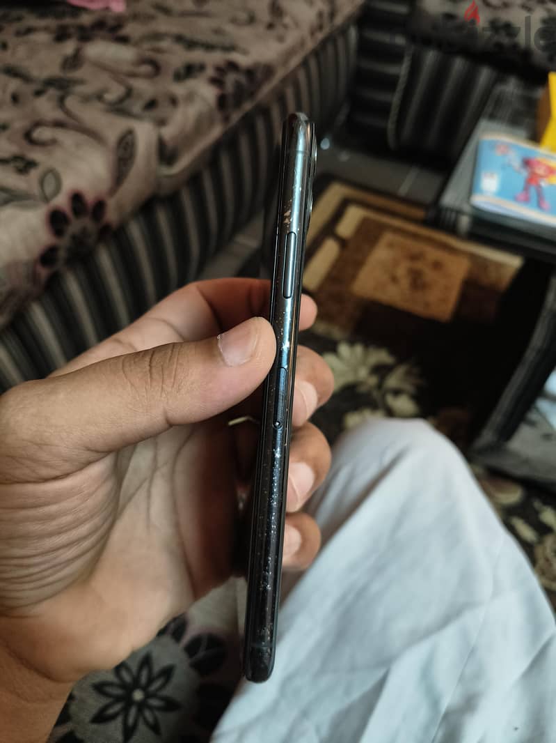 Apple - iPhone 11 Pro Max 1