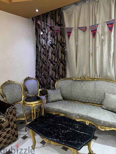 صالون مدهب فرنساوي بحاله جيده