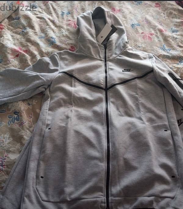 Nike tech fleece 2