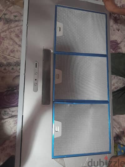 شفاط  مقاس 60بالمدخنة