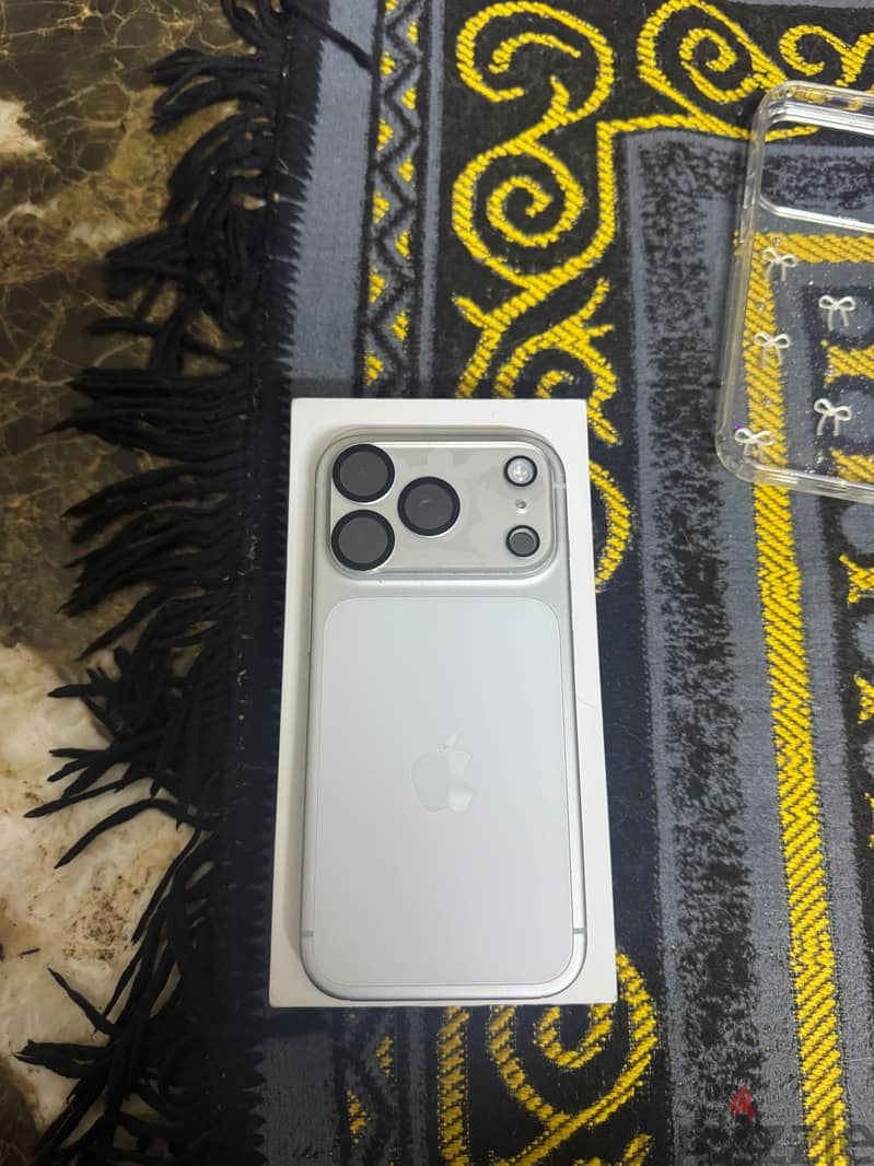 Apple - iPhone 17 Pro 1
